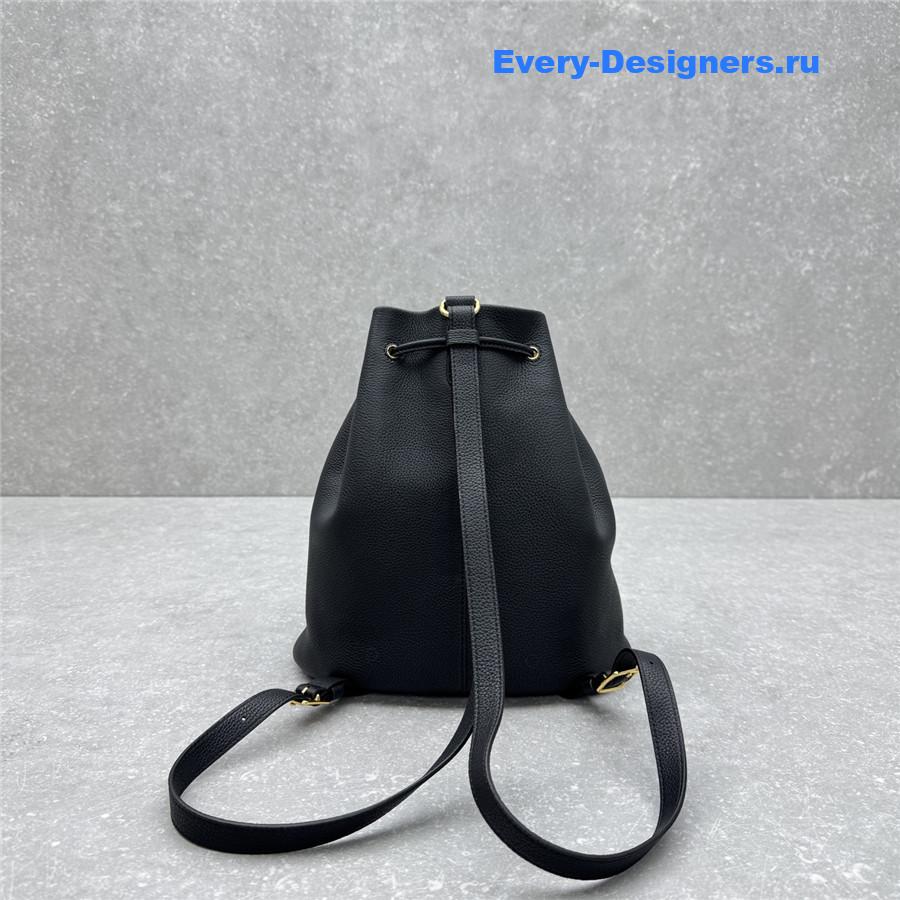 L0r0 P1ana black calfskin backpack