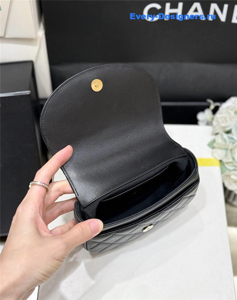 Ch**el black classic clutch with chain