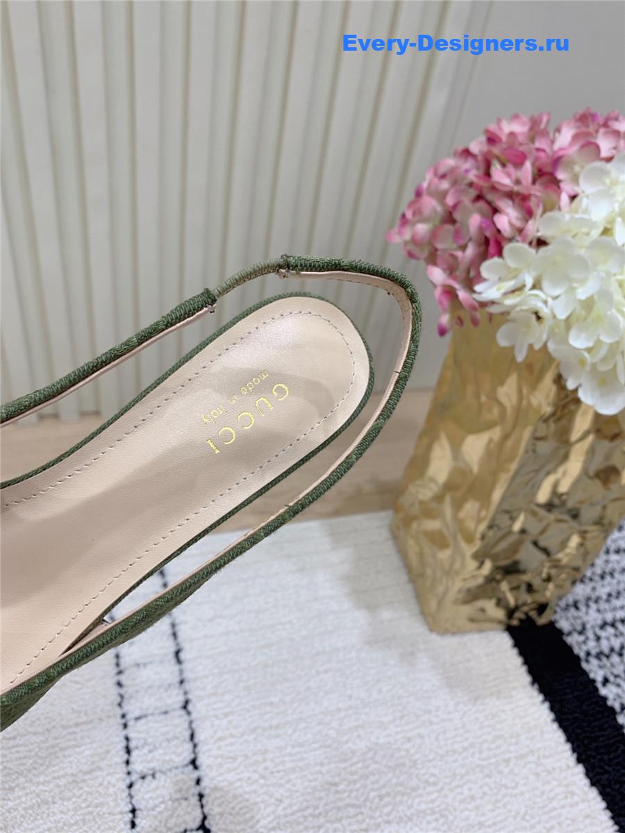 Gvc*1 green gg canvas slingback pump