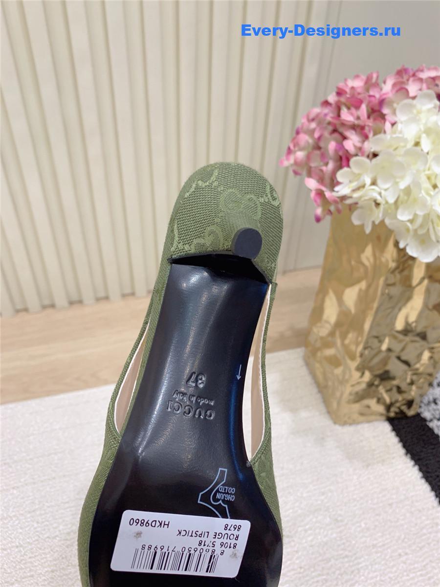 Gvc*1 green gg canvas slingback pump