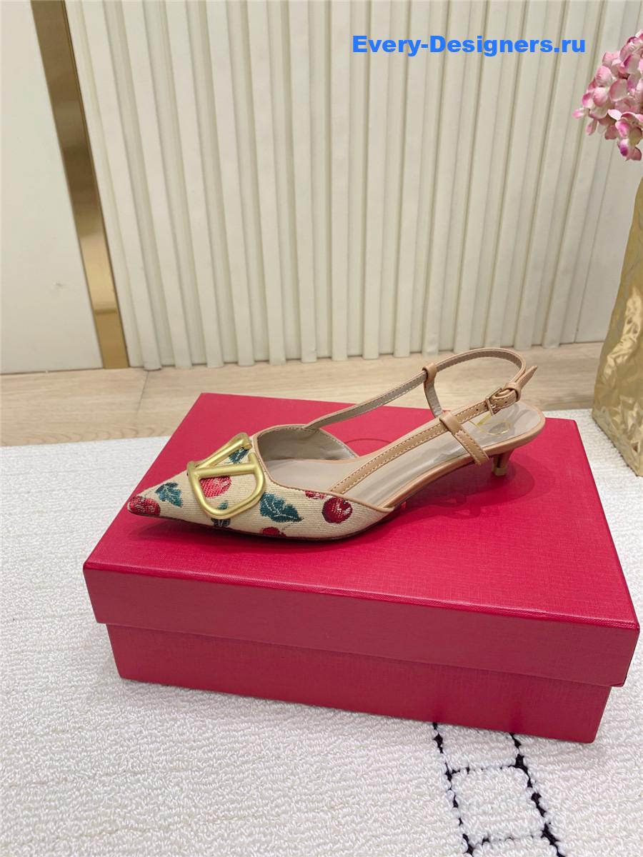 Va1e*ntin0 cherryfic 40mm slingbacks