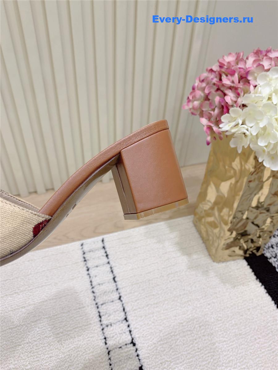 Va1e*ntin0 cherryfic 60mm slides