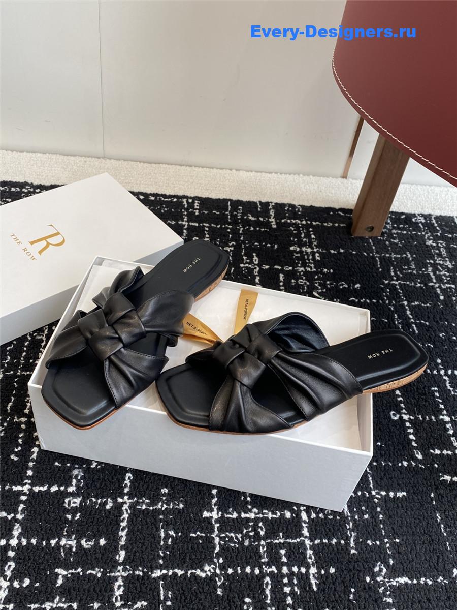 The R0w soft knot black leather flats