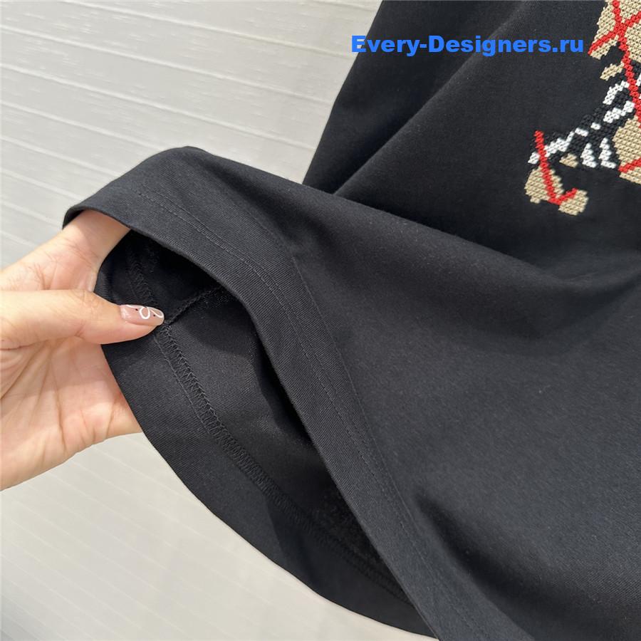 Bv*b*rry cross stitch t-shirt in black