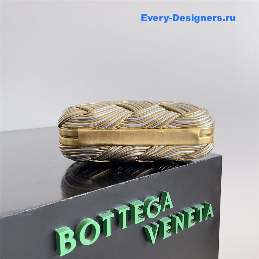 b0tt*ga Ven*ta minaudière gold silver knot clutch