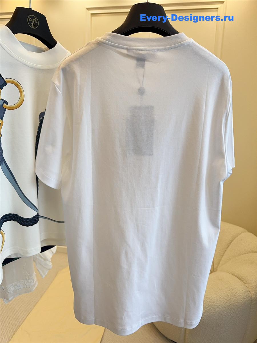 l0vis Vvtt0n travel stamp t-shirt