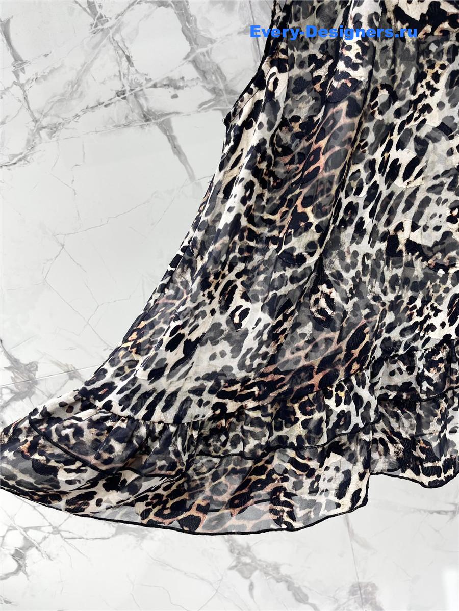 Sa1nt Lau*nt leopard vest