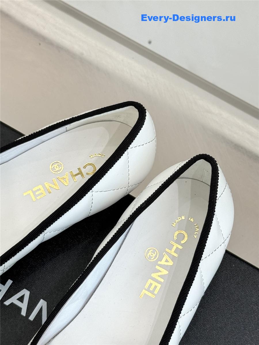 ch**el white D1am0nd chain ballet flats