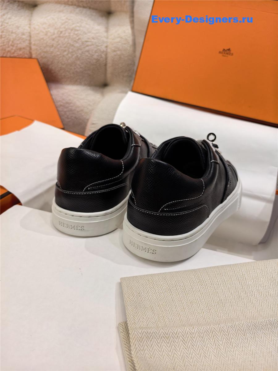 H**me5 day sneakers black