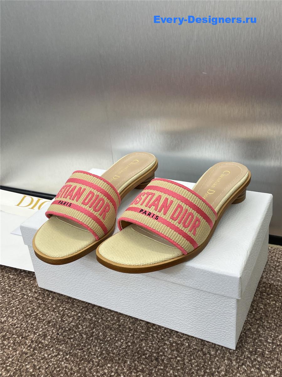D10r pink dway slides