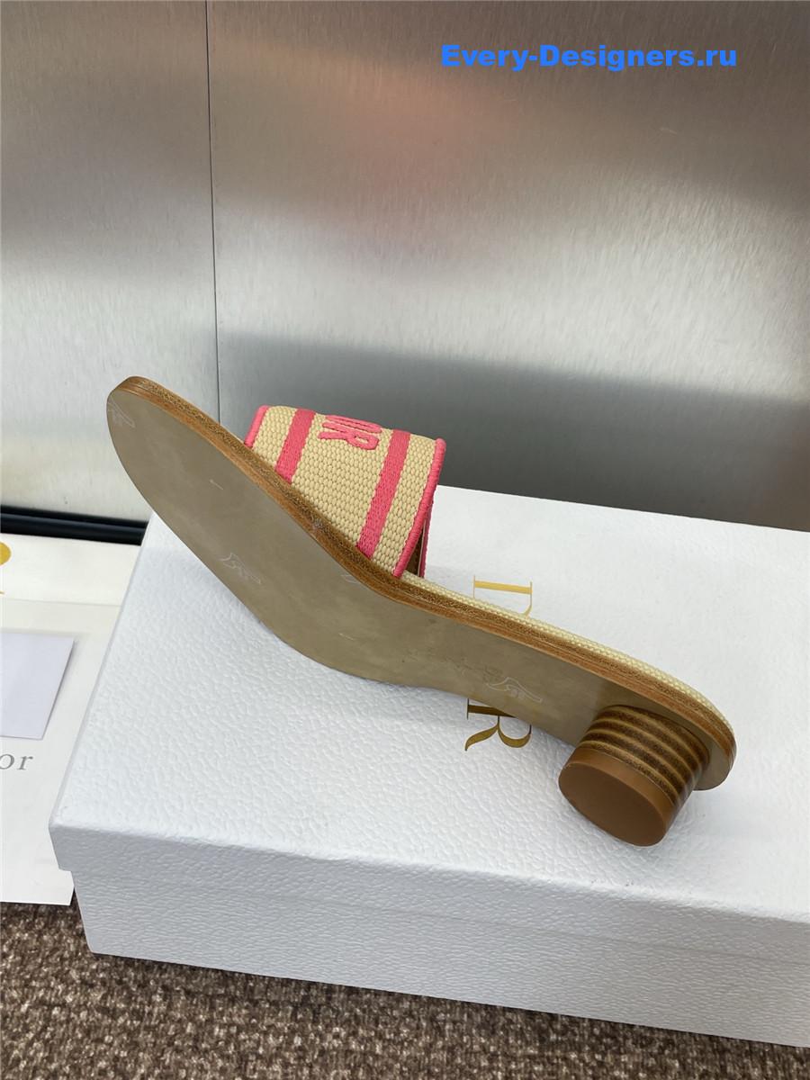 D10r pink dway slides