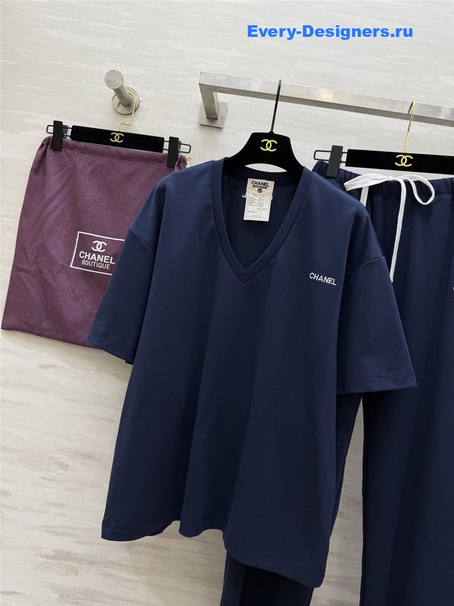 Ch**el v-neck short-sleeve cotton suit