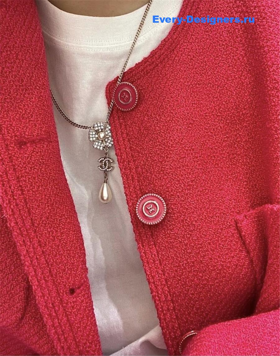 Ch**el cc leaf necklace