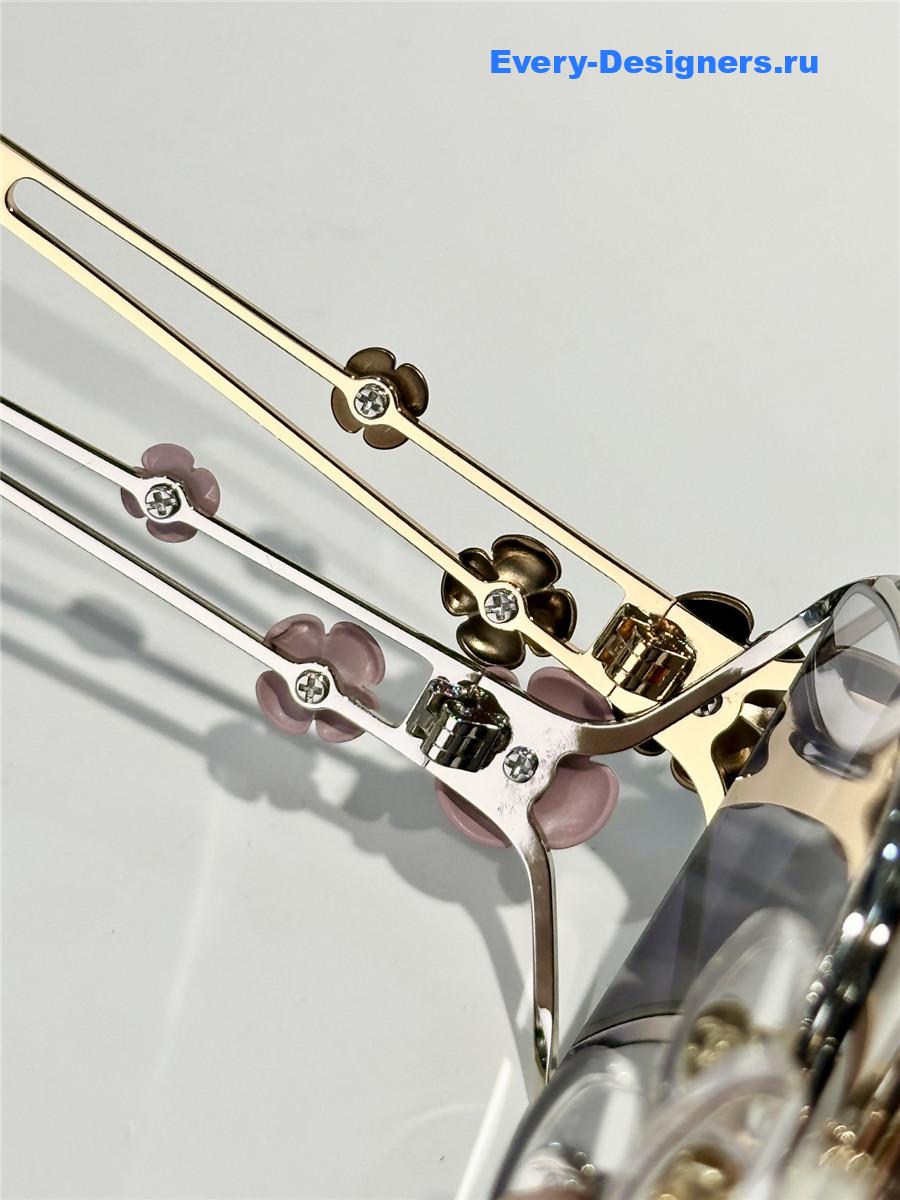 Ch**el camellia sunglasses