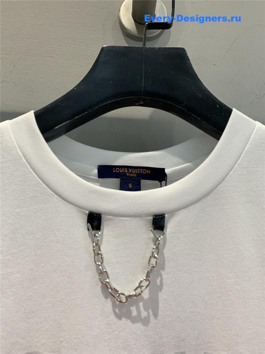 l0vis Vvtt0n white logo t-shirt