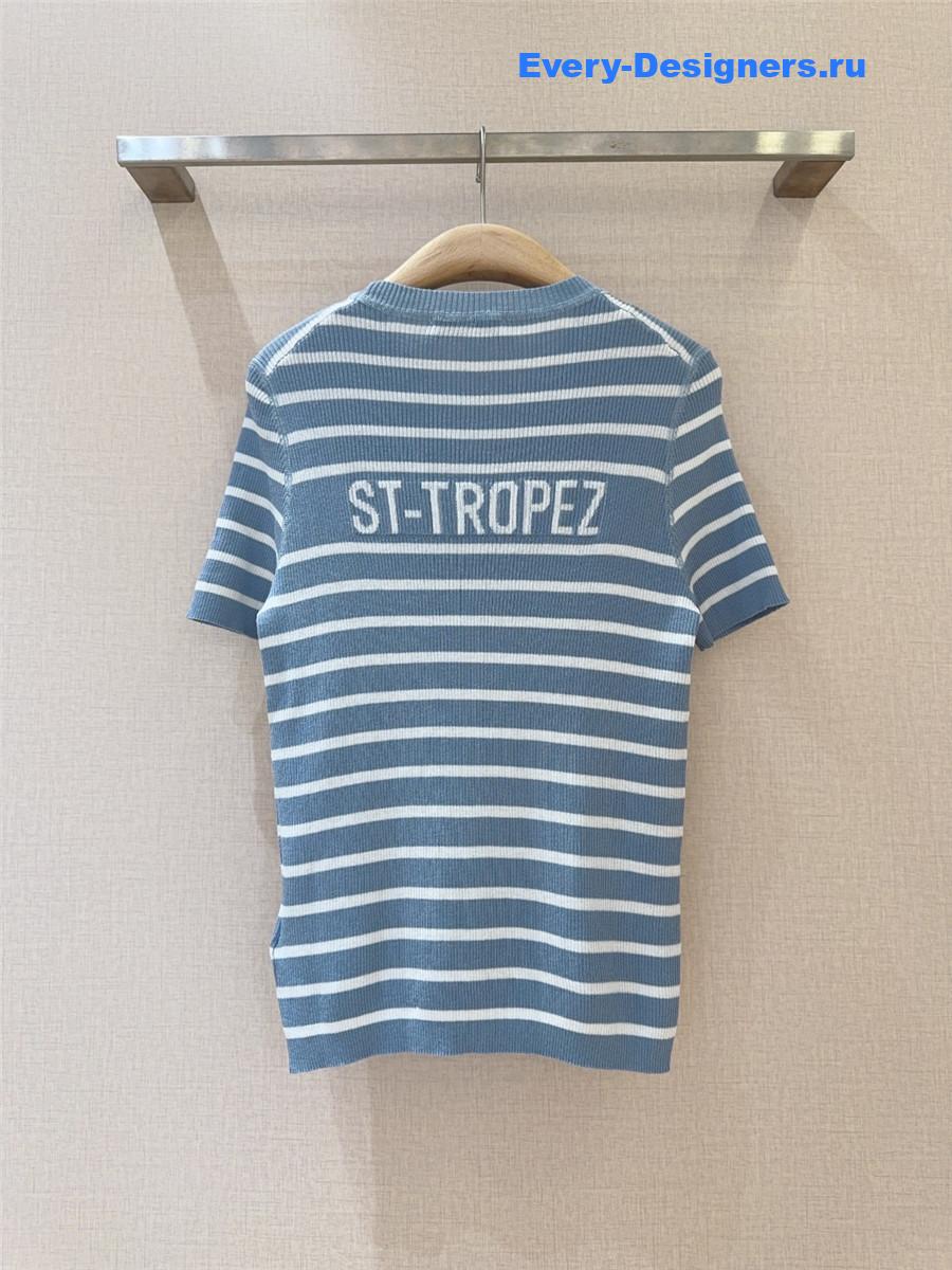 D10r blue white striped knit top