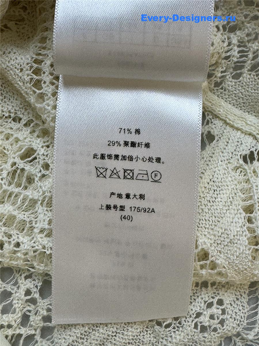 D10r lace puff sleeve top