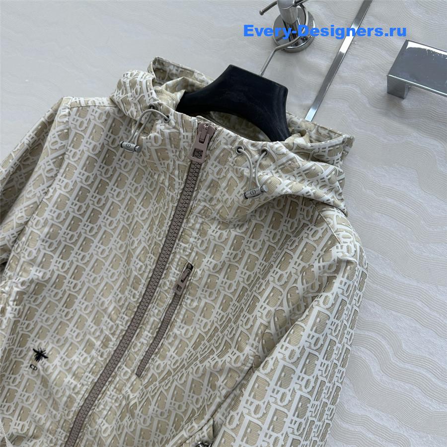 D10r oblique hooded jacket