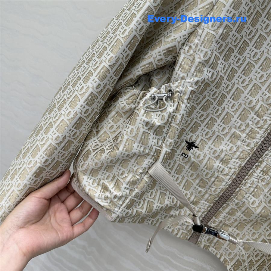 D10r oblique hooded jacket