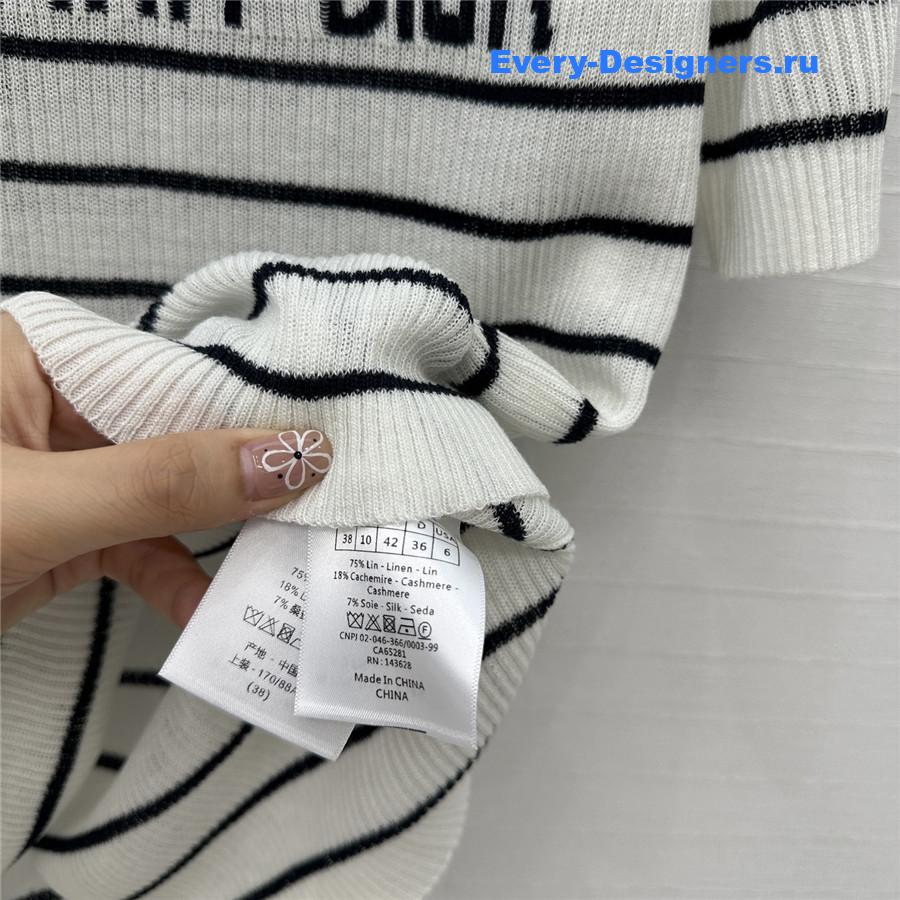 D10r white linen knit top