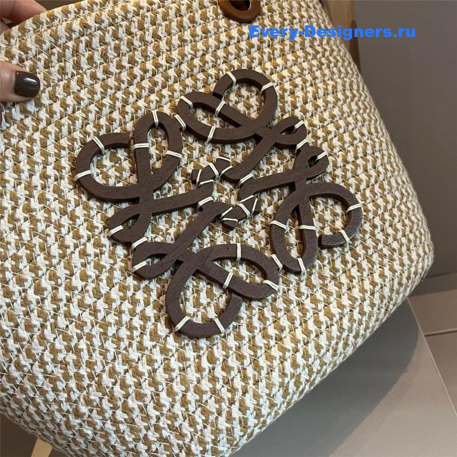 L0ew* beige woven shoulder bag