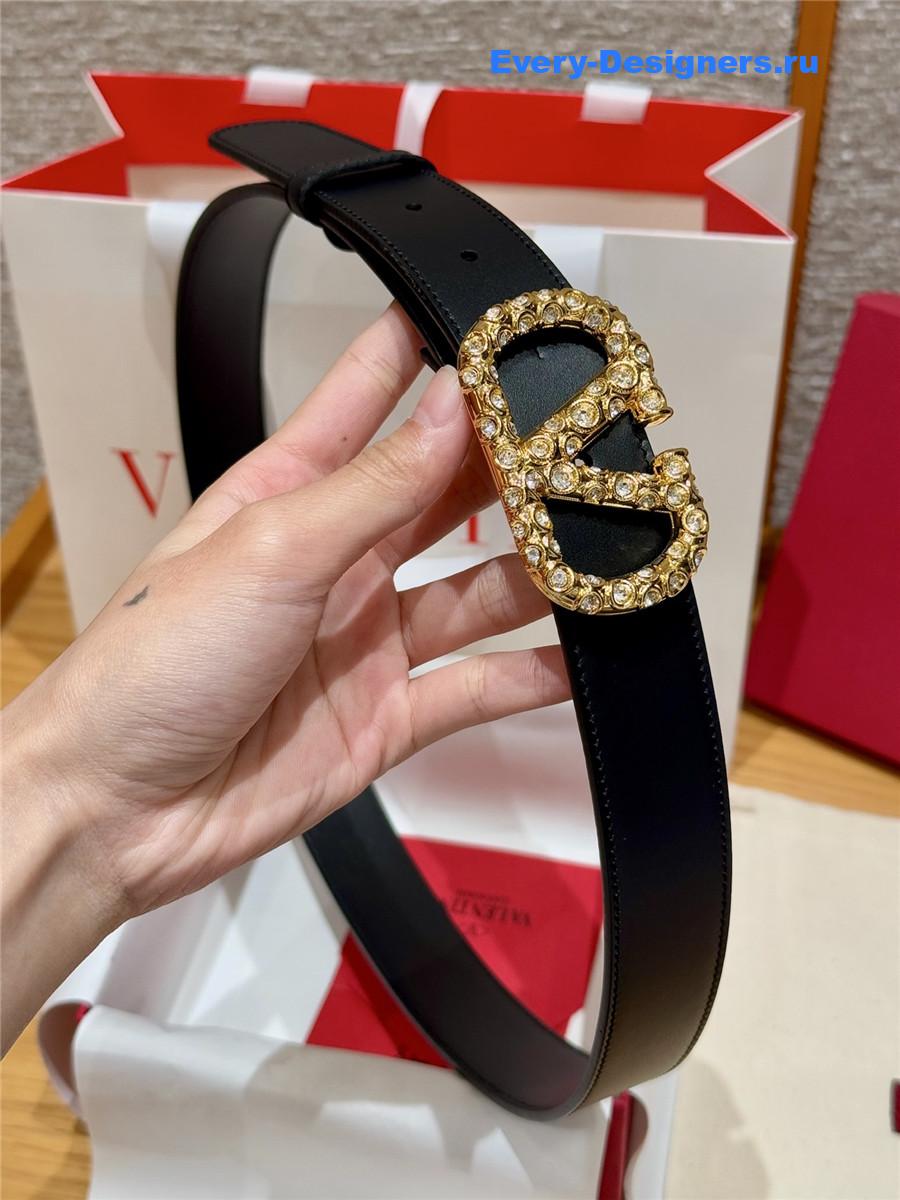 Va1e*ntin0 vlogo gold buckle black belt