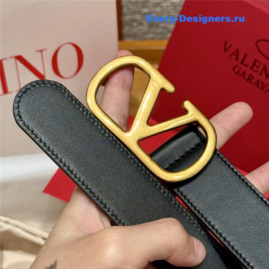 Va1e*ntin0 gold vlogo black belt