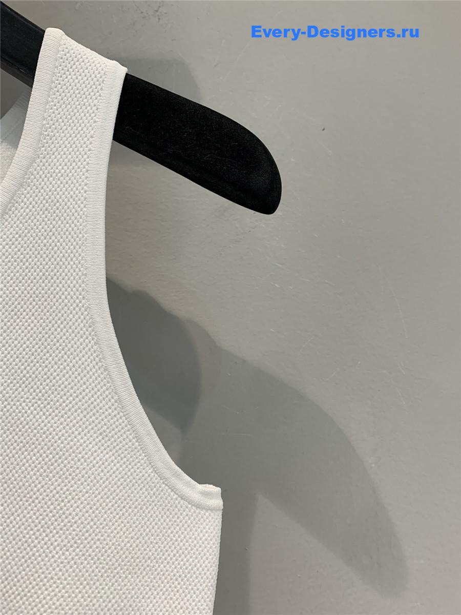 D10r vibe cropped tank top