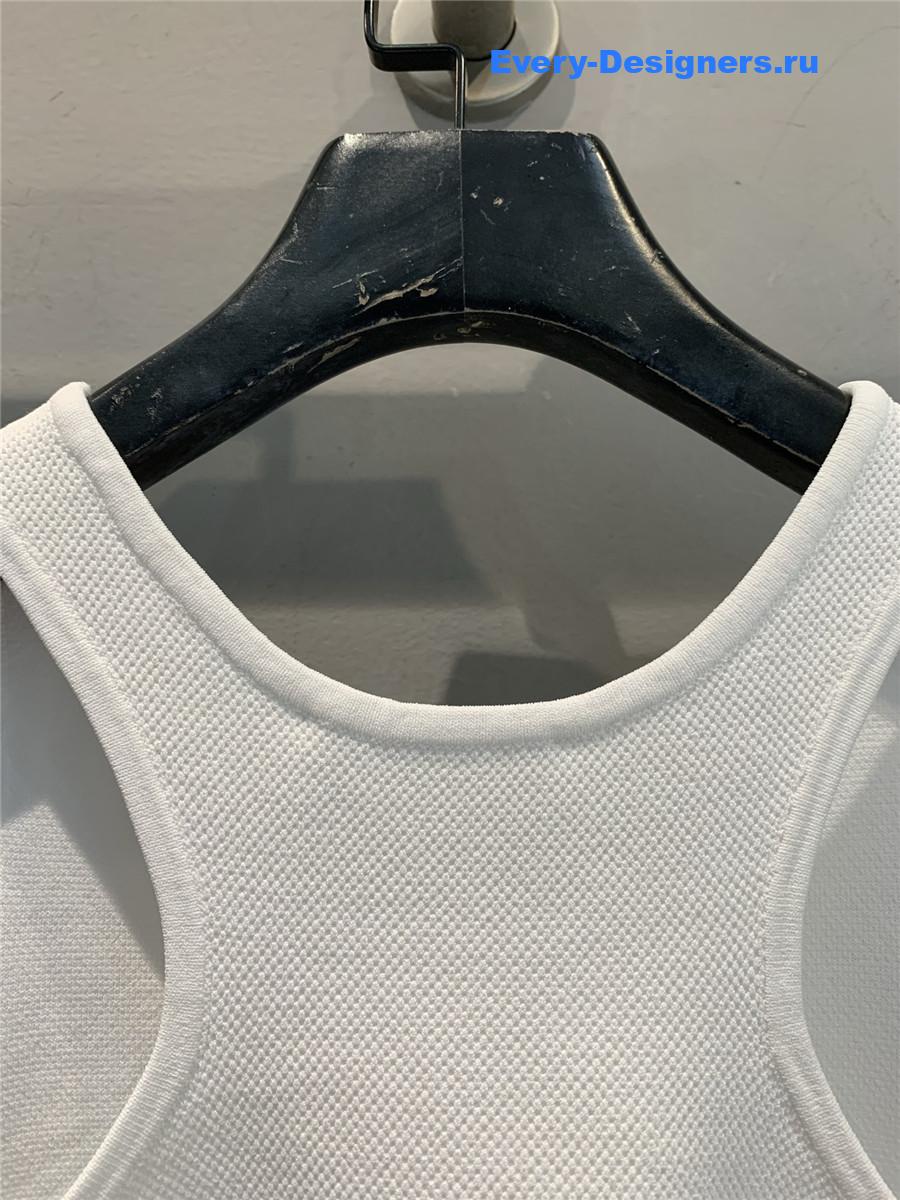 D10r vibe cropped tank top