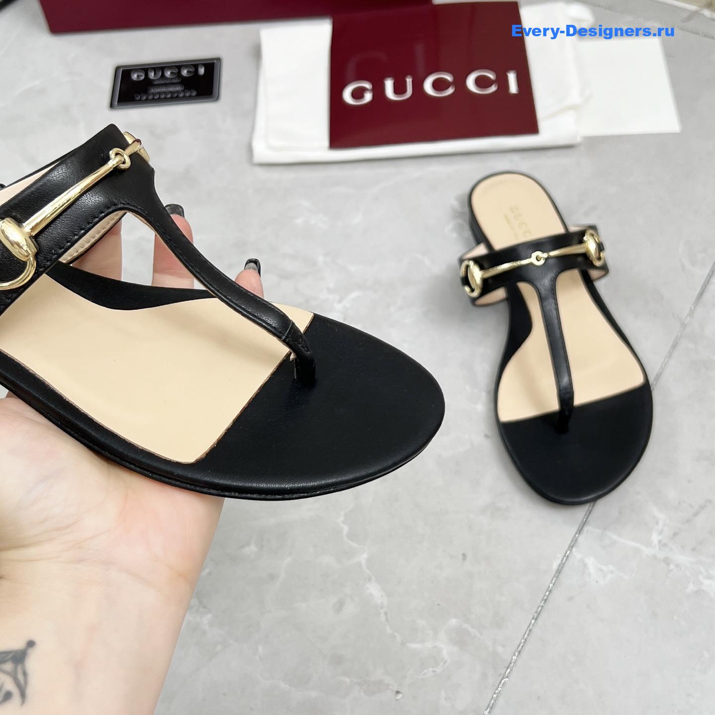 Gvc*1 blondie black gg thong sandals