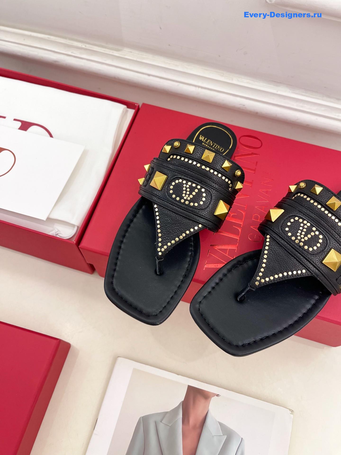 Va1e*ntin0 plaster caster sandals black