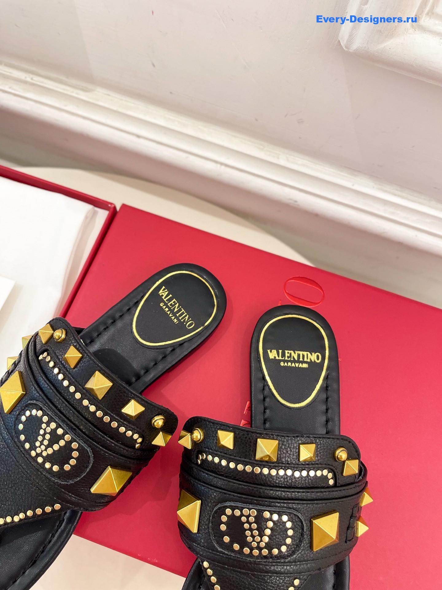 Va1e*ntin0 plaster caster sandals black