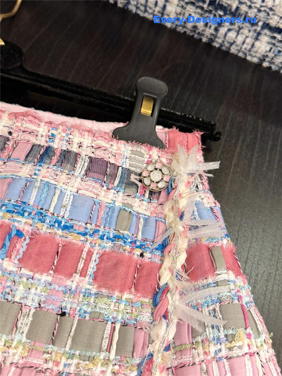 Ch**el pink tweed skirt