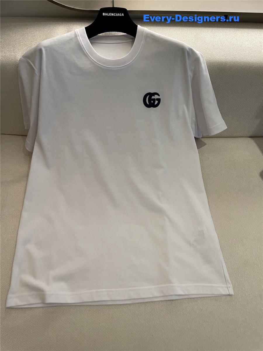 Gvc*1 embroidered logo t-shirt