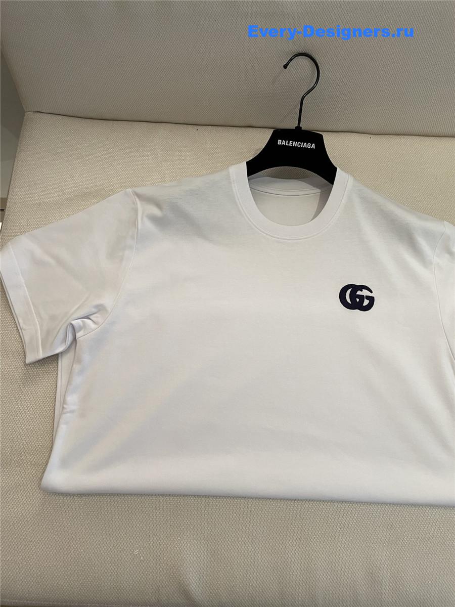 Gvc*1 embroidered logo t-shirt