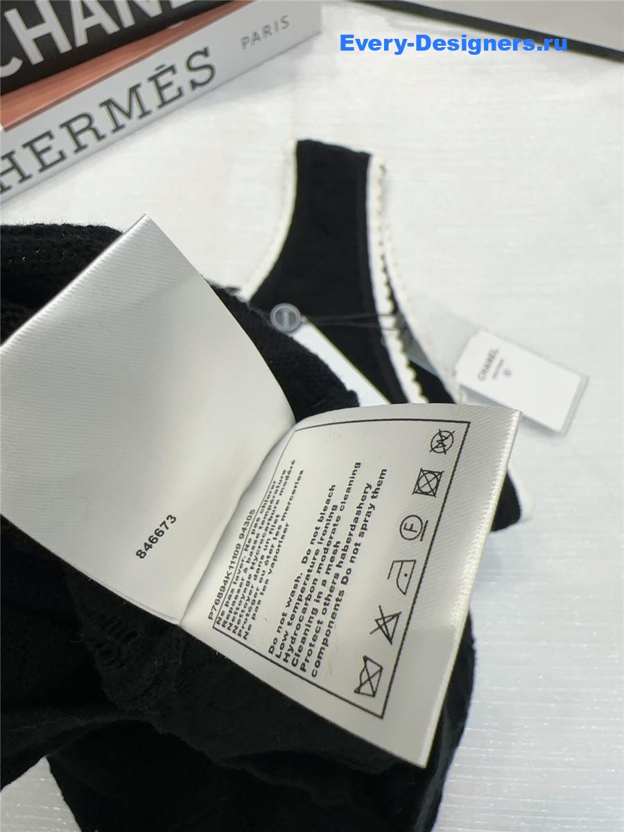 Ch**el cc logo sleeveless vest