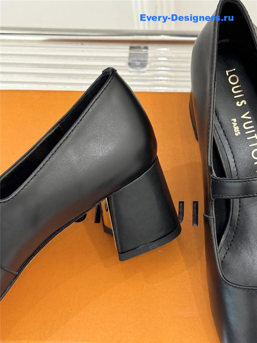 l0vis Vvtt0n black shake pumps