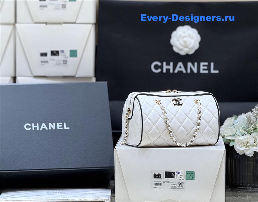 Ch**el white matelasse clutch