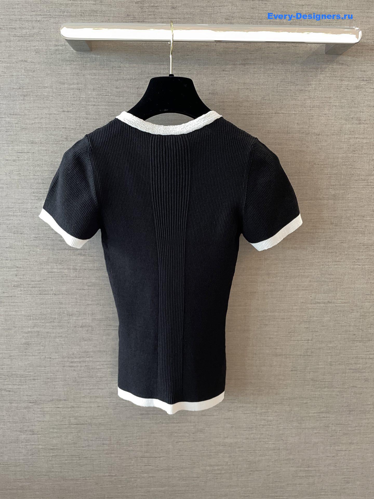 Ch**el black embroidered t-shirt