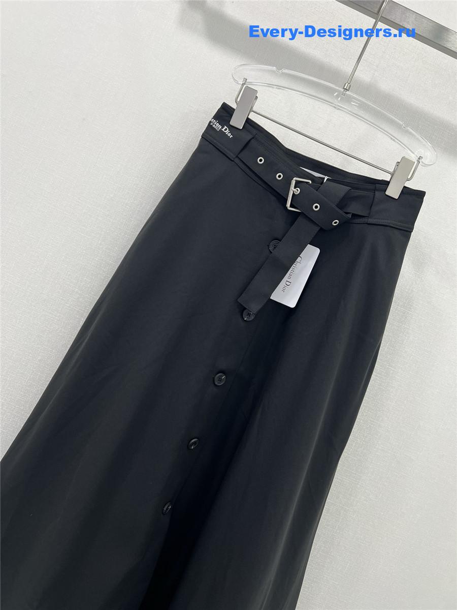 D10r belted black skirt
