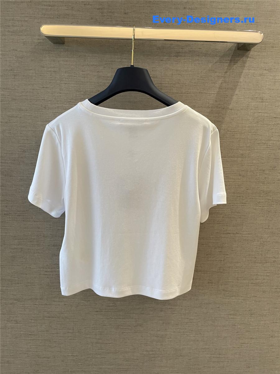 l0vis Vvtt0n cursive crop top