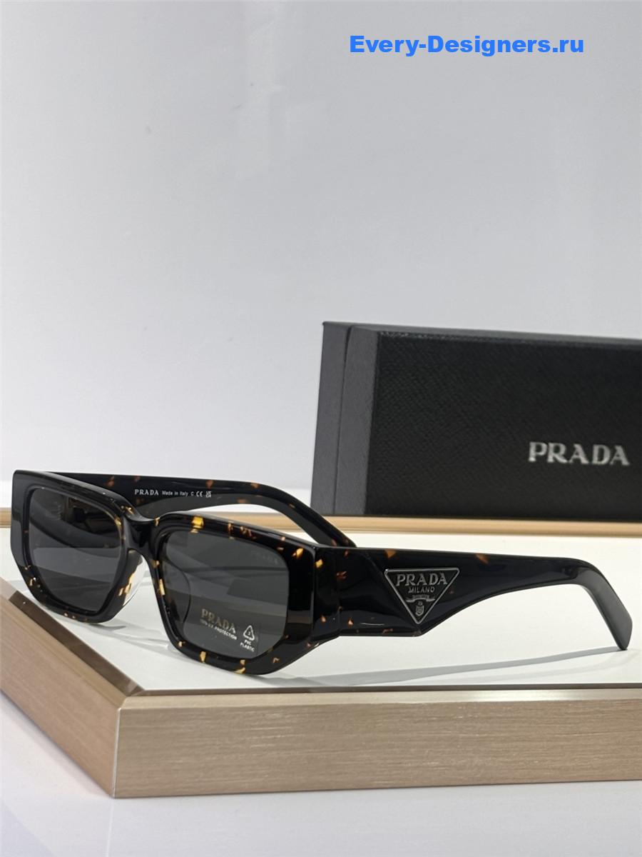 Pra*a spr09z sunglasses