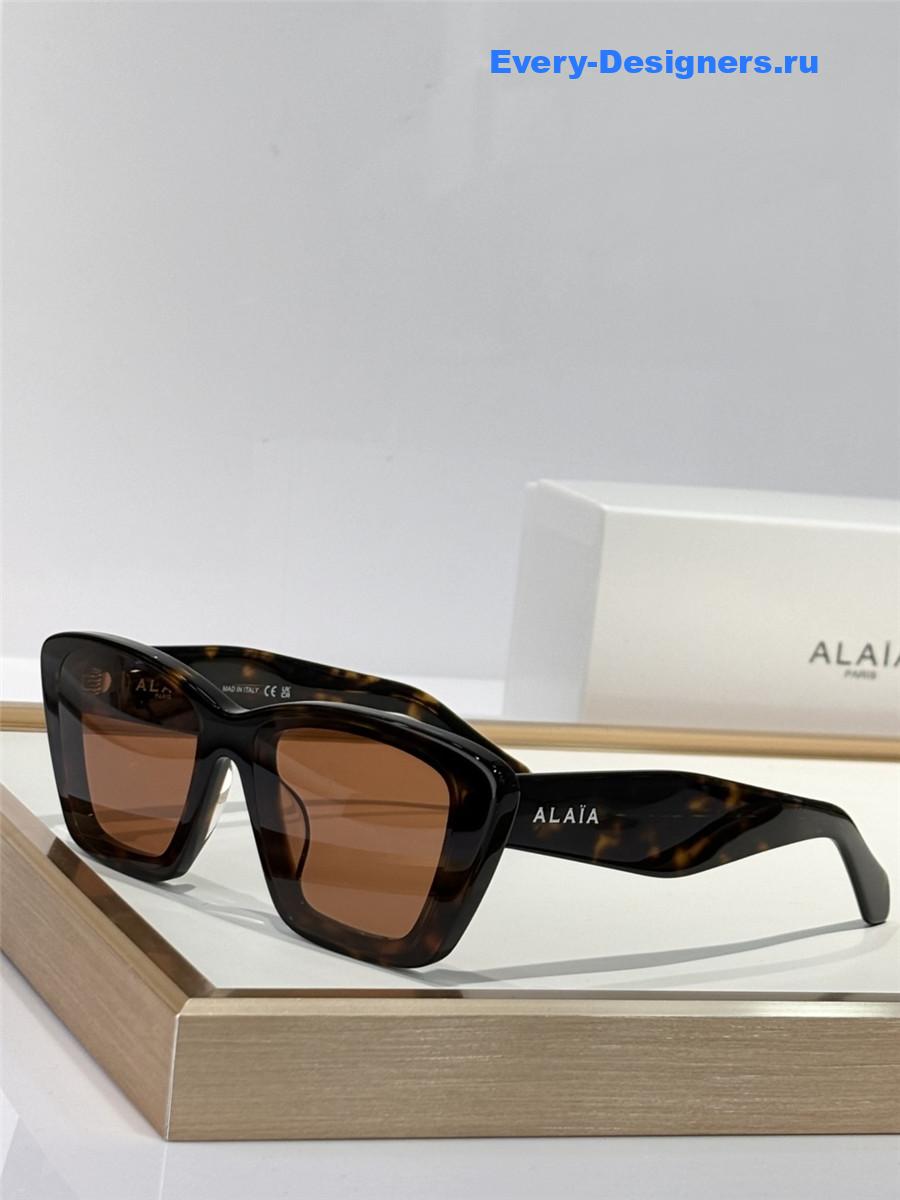 ALAIA AA0070S Black Sunglasses