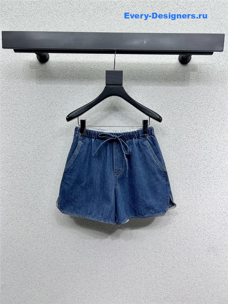 Va1e*ntin0 blue denim suit