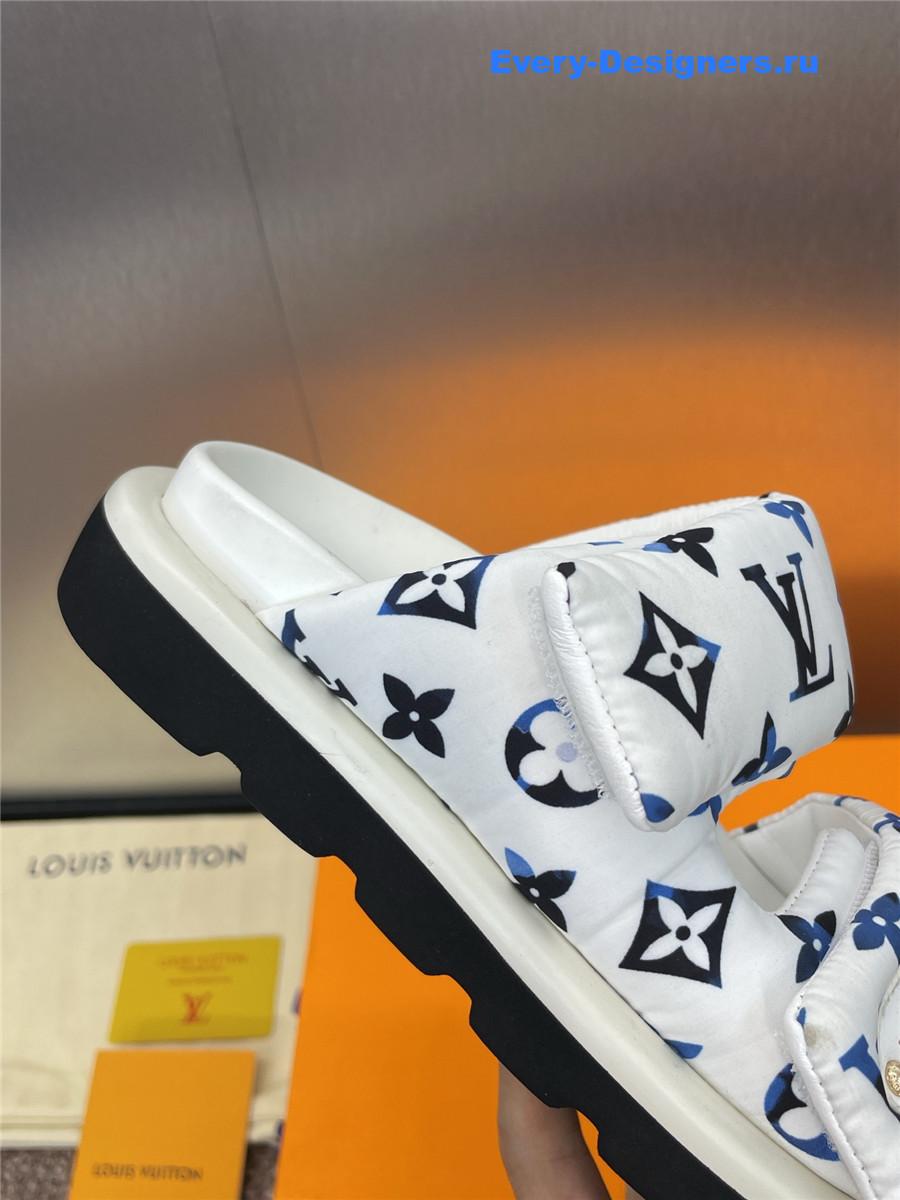 l0vis Vvtt0n lv embossed logo sandals