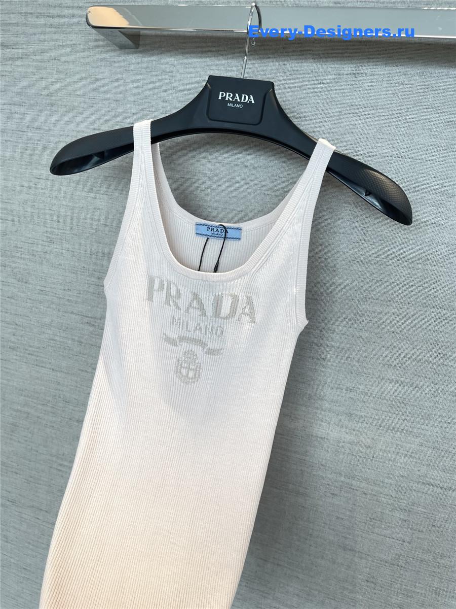 Pra*a beige silk vest