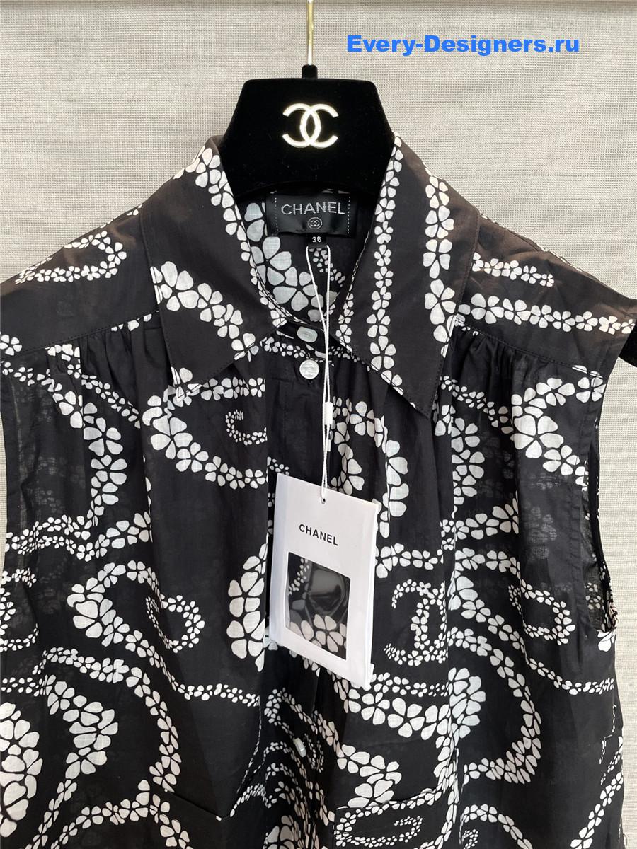 Ch**el coco beach black vest