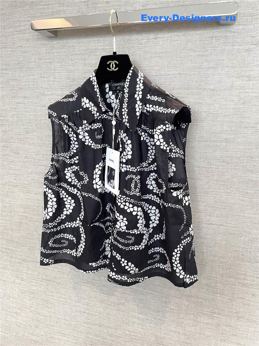 Ch**el coco beach black vest