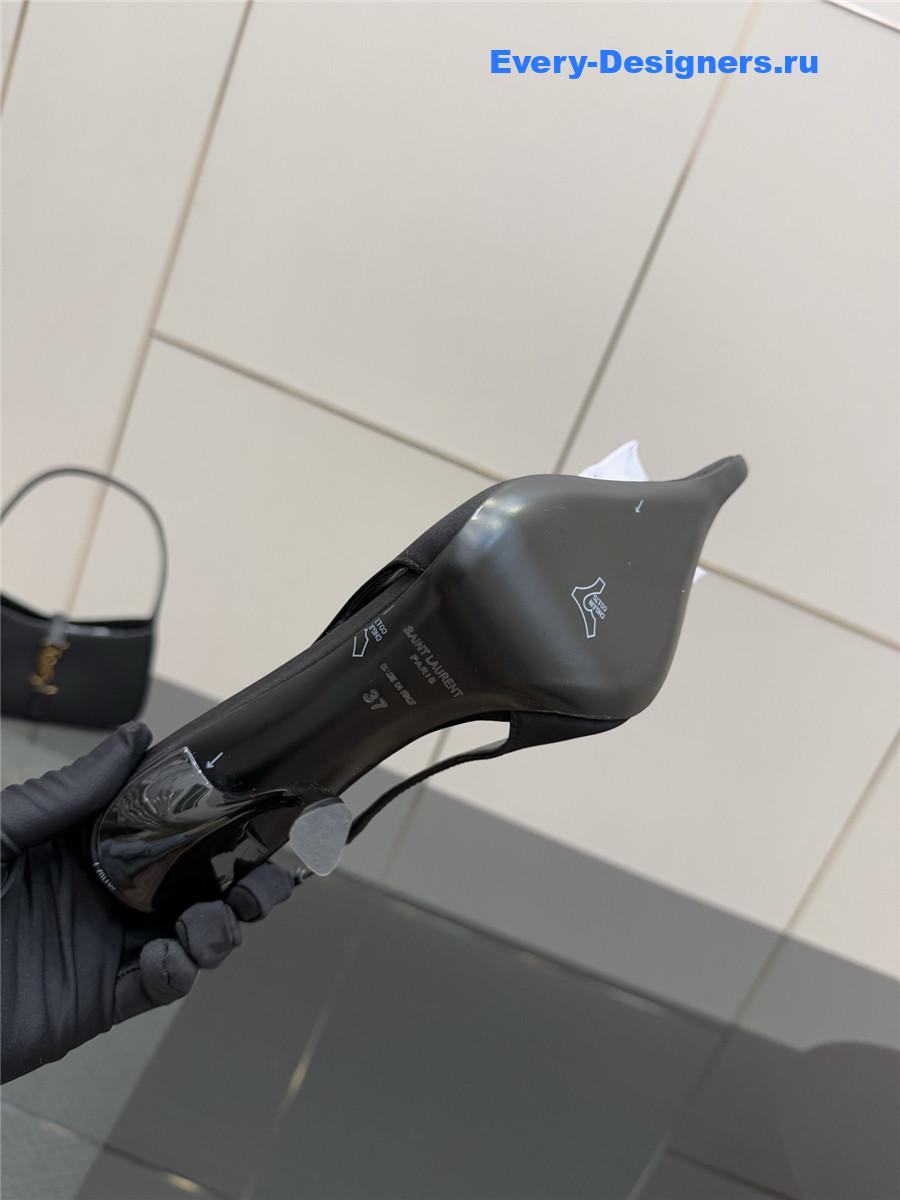 Sa1nt Lau*nt black floral pumps