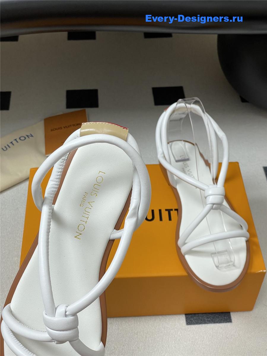 l0vis Vvtt0n white rivage sandals